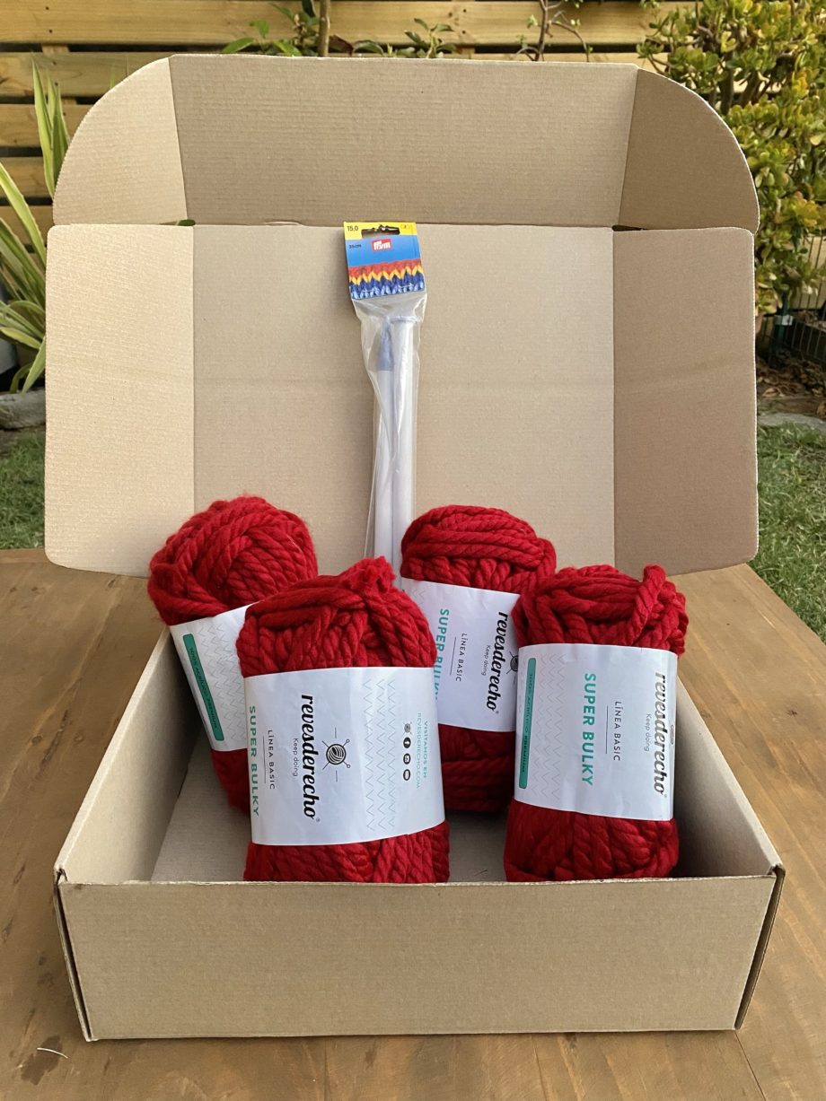 4 Super Bulky Rojo Italiano + Palillos N°15